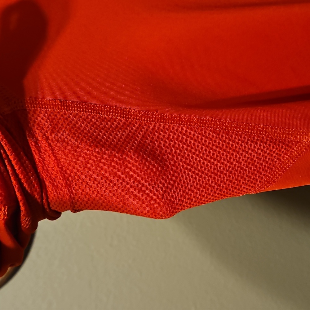 Nike Pro Men's Red Shirt Size Medium - Picture 4 of 6